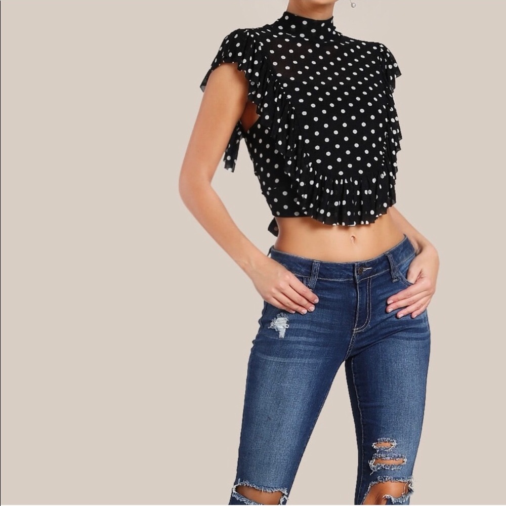 🆕 ⭐️ Ruffle Trim open back tie polka dot blouse